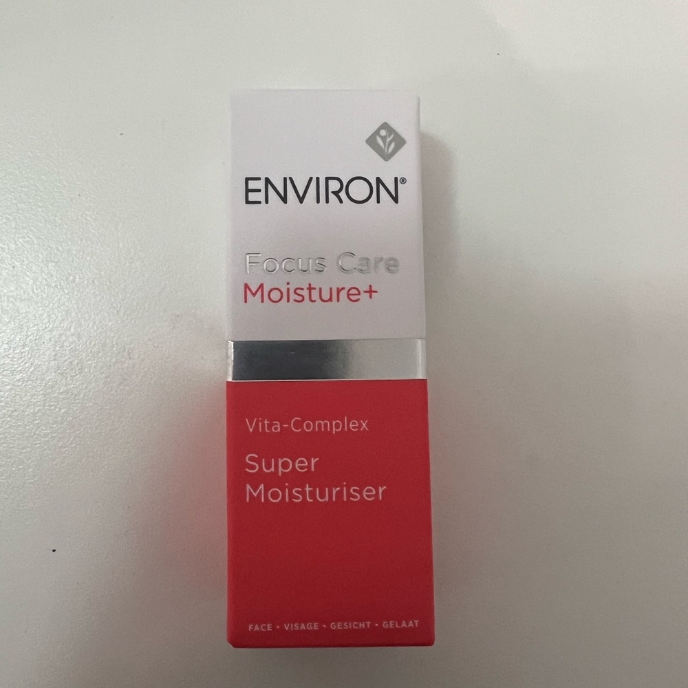 Super Moisturiser - Red and White